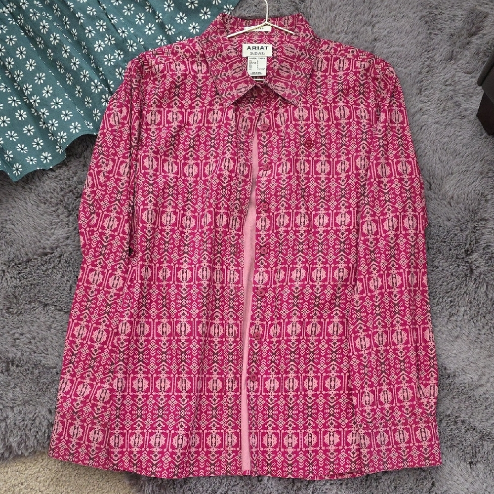 Ariat Pink Geometric Southwestern Pattern Long Sleeve Shirt Large